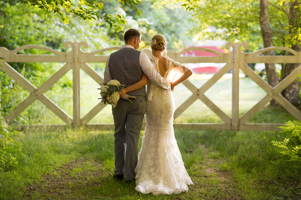 A sweet photo moment at this Bittersweet Farm wedding.