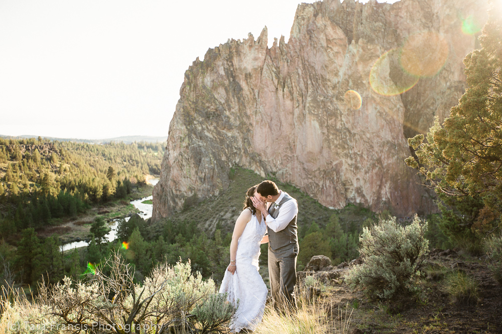 Photo by the crooked river at Smith Rock state park in Terrebonne, oregon. 